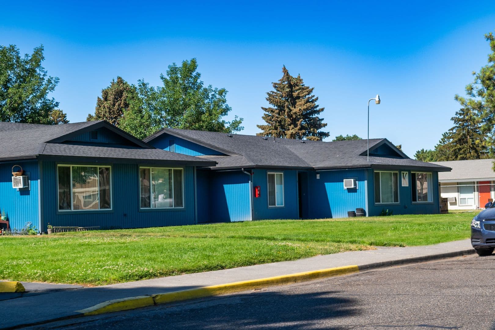 Kennewick Apartment: 1107 West 5th Avenue