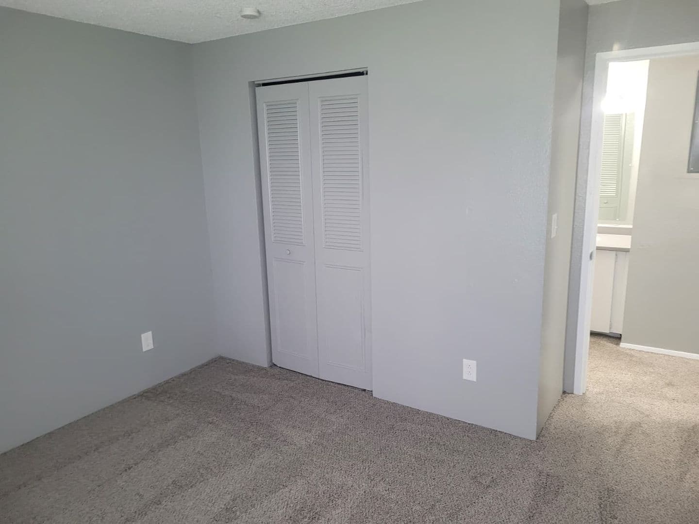 Kennewick Apartment: 505 S. Olympia St