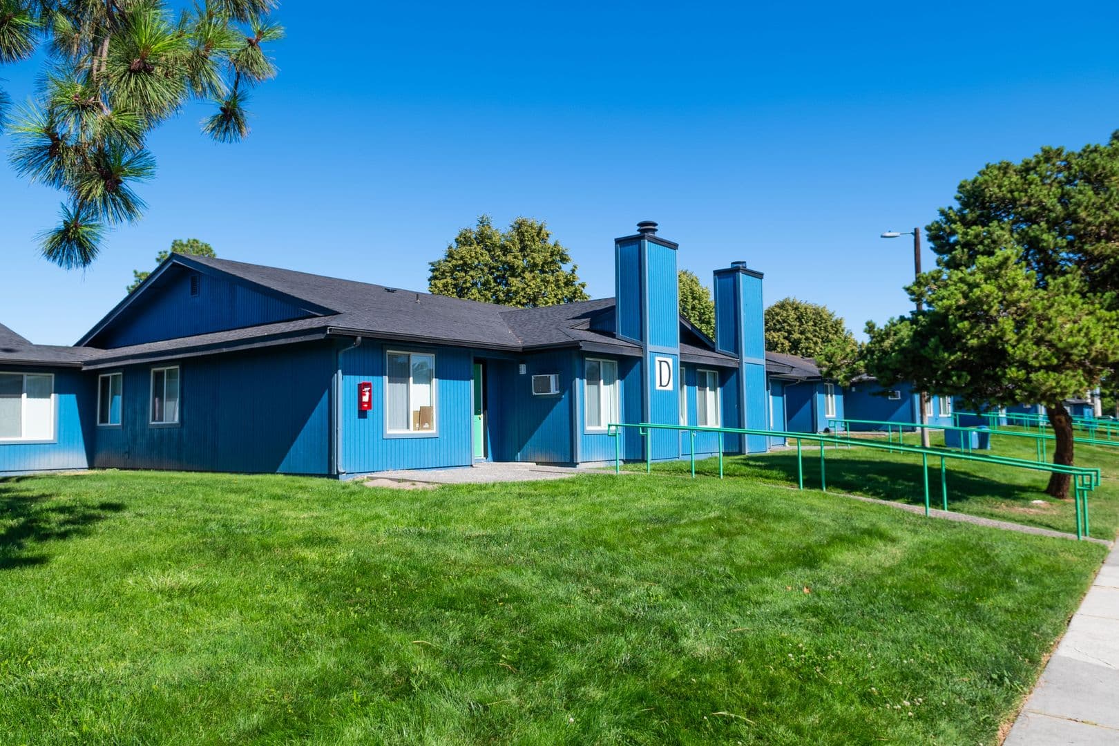 Kennewick Apartment: 1107 West 5th Avenue