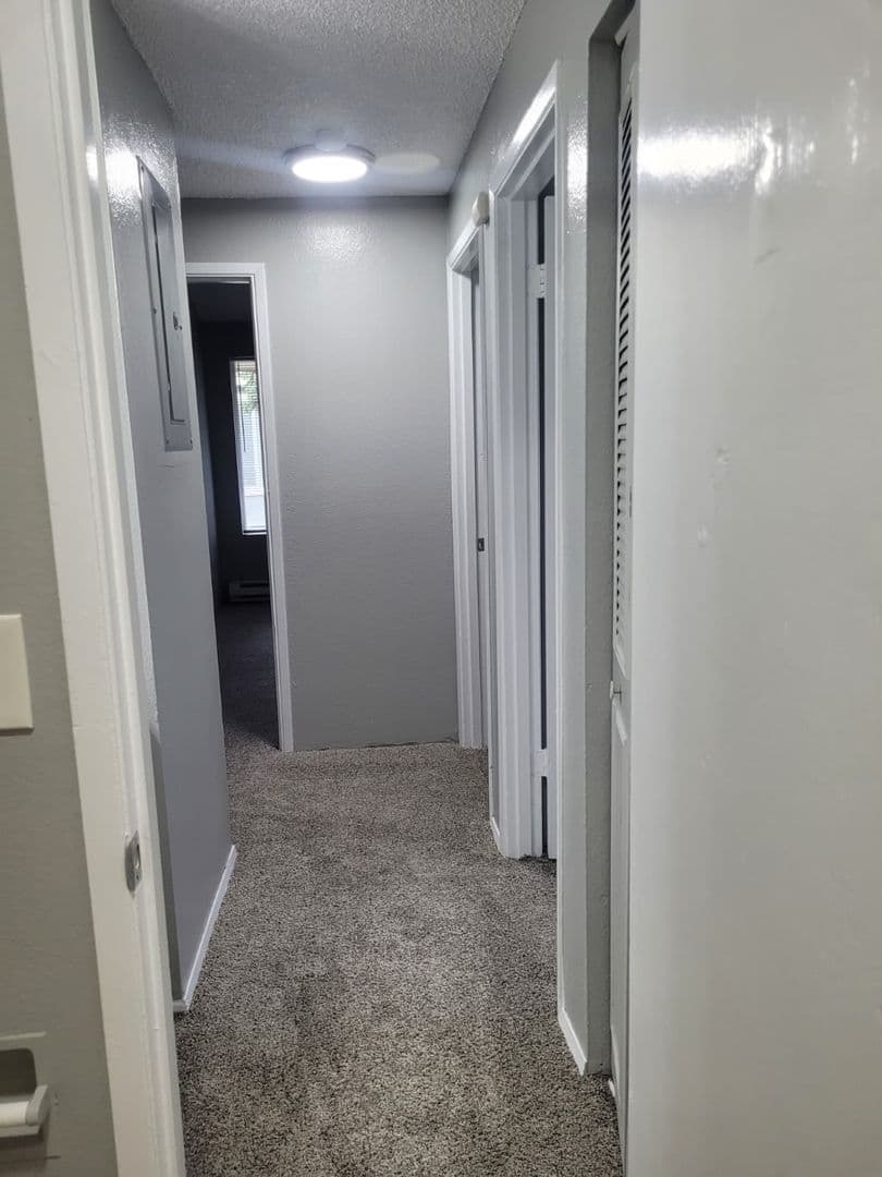 Kennewick Apartment: 505 S. Olympia St