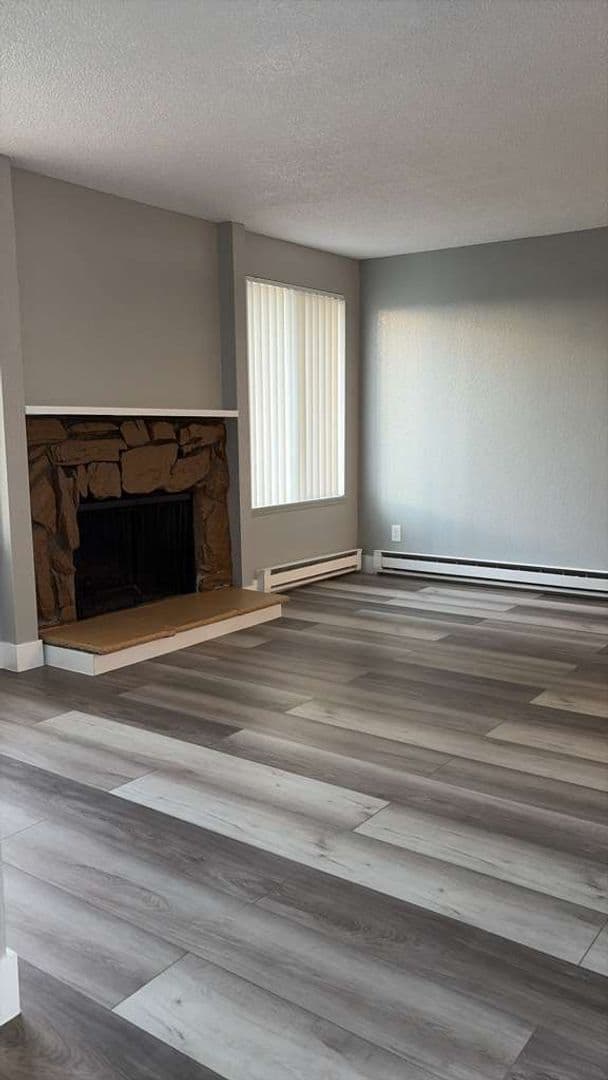 Kennewick Apartment: 1107 West 5th Avenue