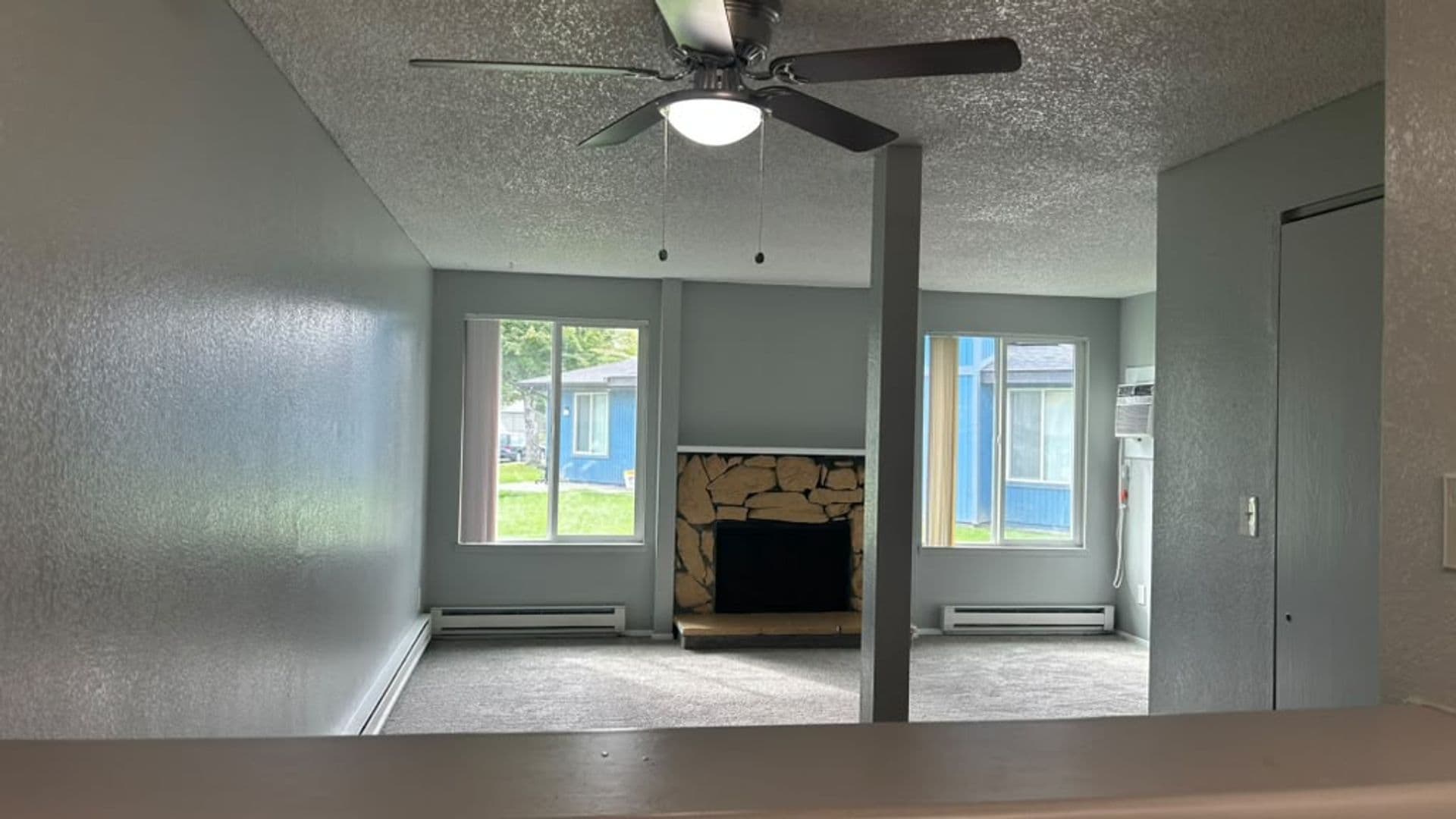 Kennewick Apartment: 1107 West 5th Avenue