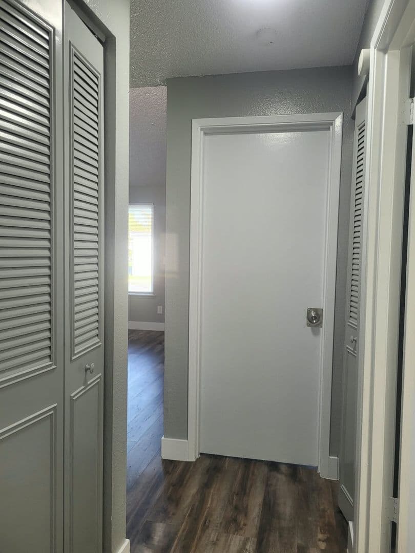 Kennewick Apartment: 505 S. Olympia St