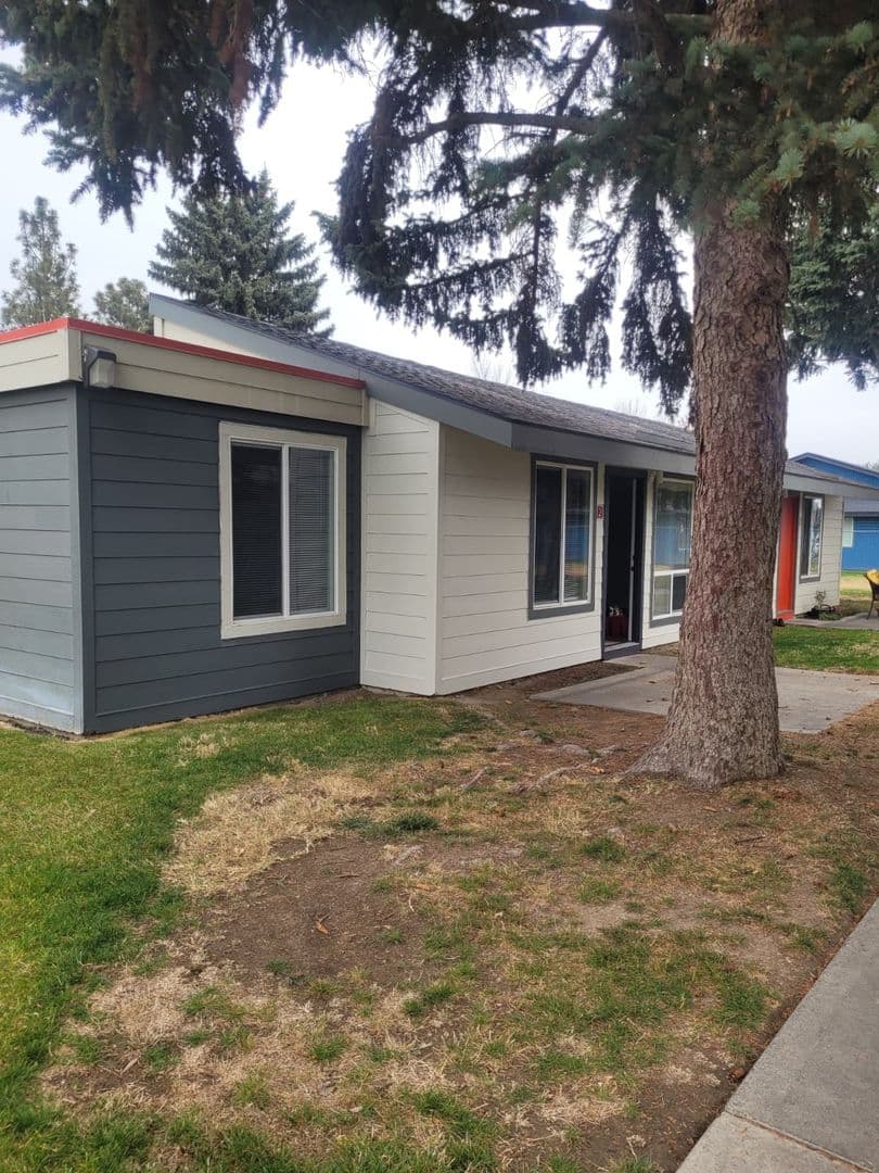 Kennewick Apartment: 505 S. Olympia St