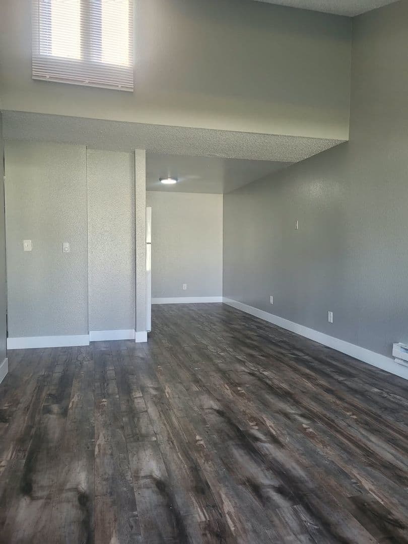 Kennewick Apartment: 505 S. Olympia St