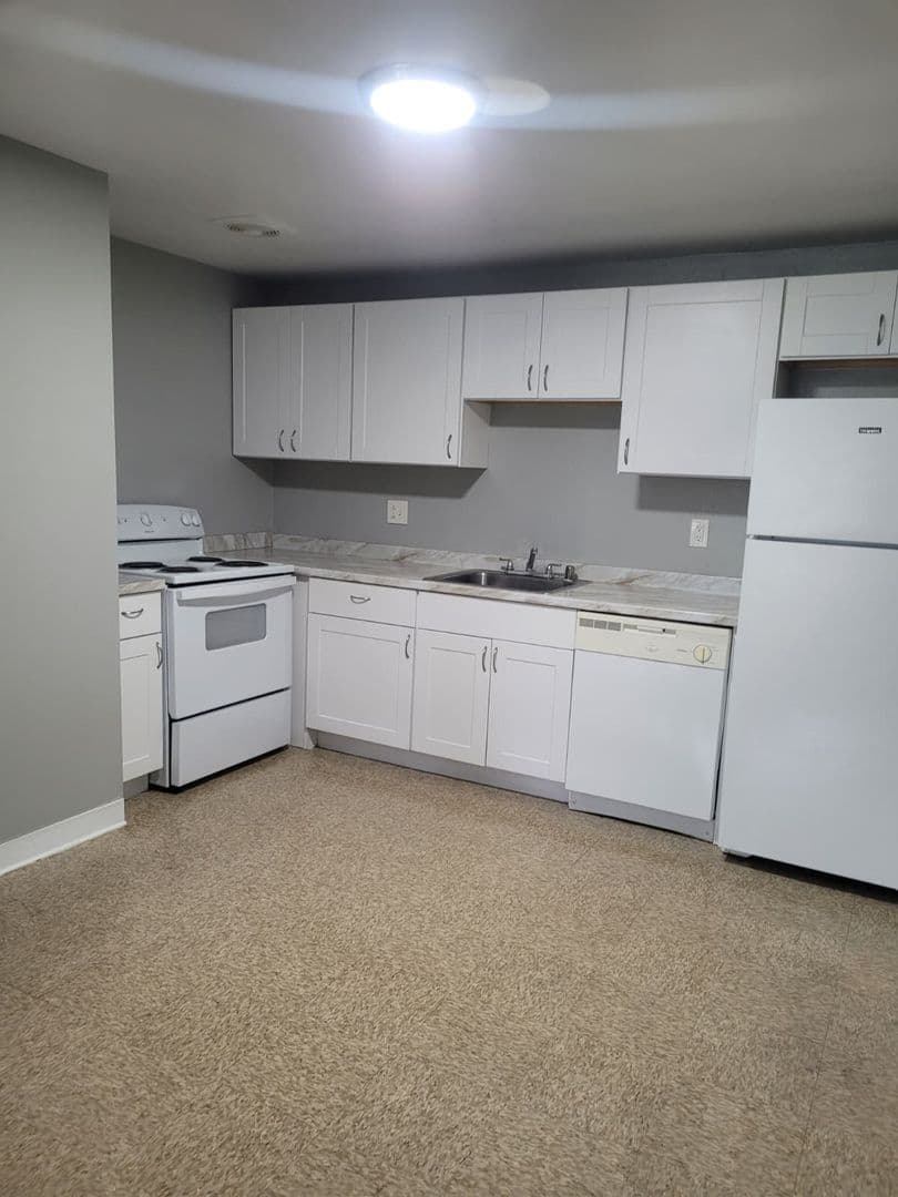 Kennewick Apartment: 505 S. Olympia St