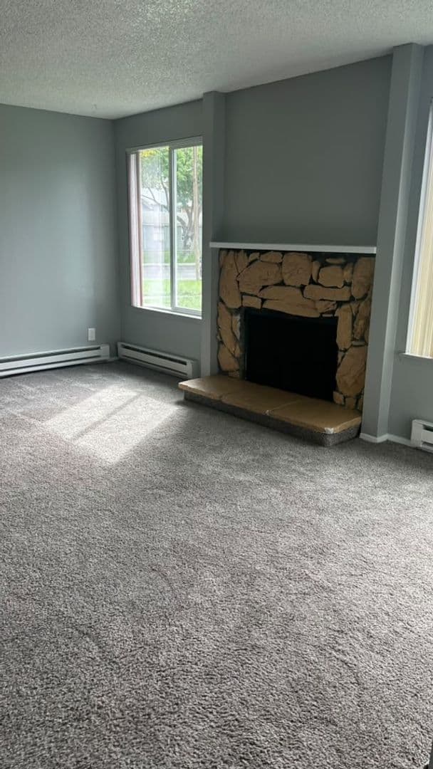Kennewick Apartment: 1107 West 5th Avenue