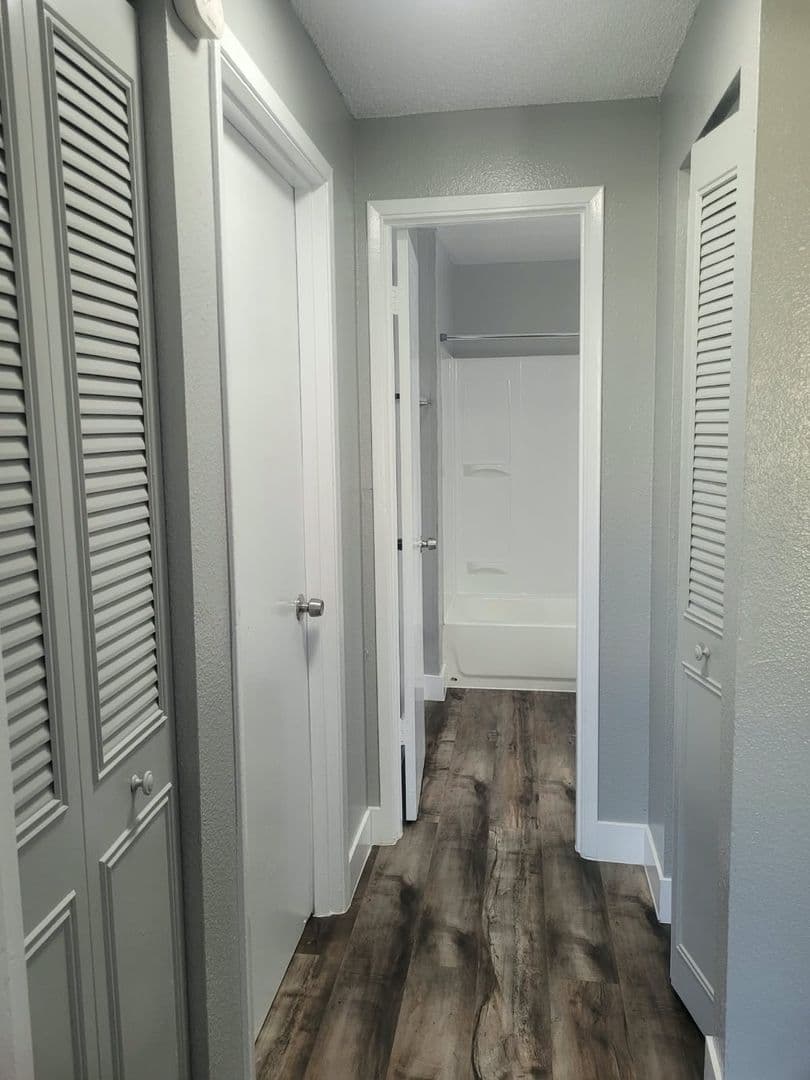 Kennewick Apartment: 505 S. Olympia St