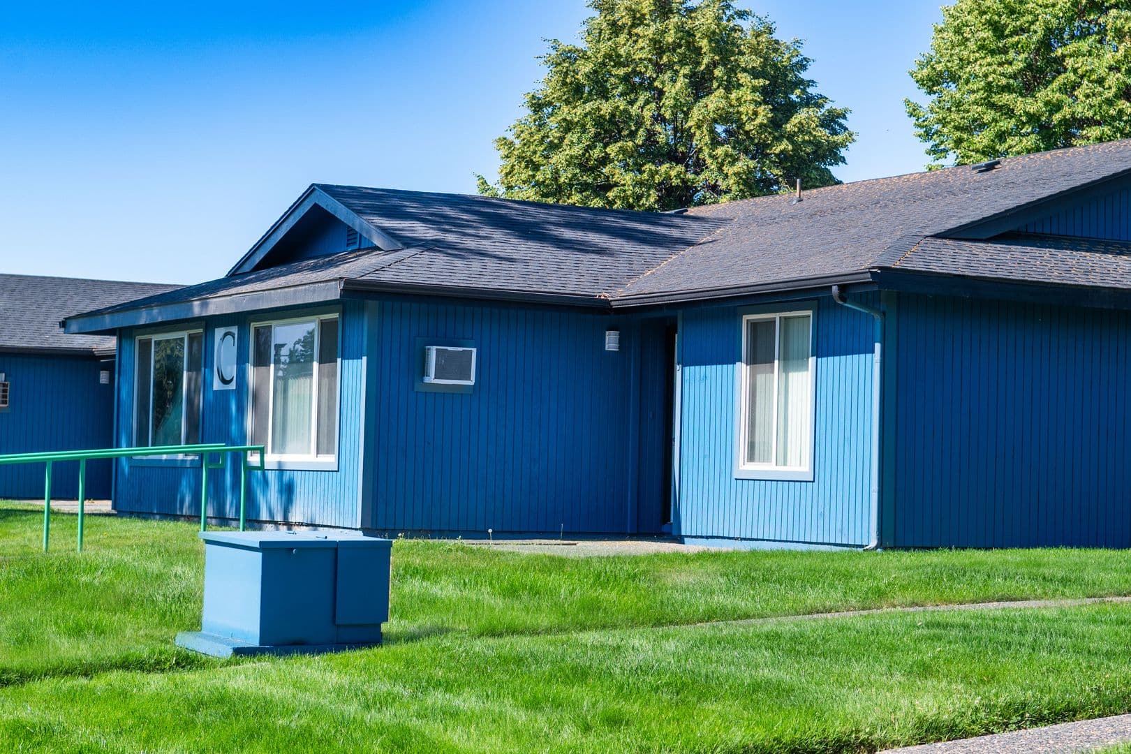 Kennewick Apartment: 1107 West 5th Avenue