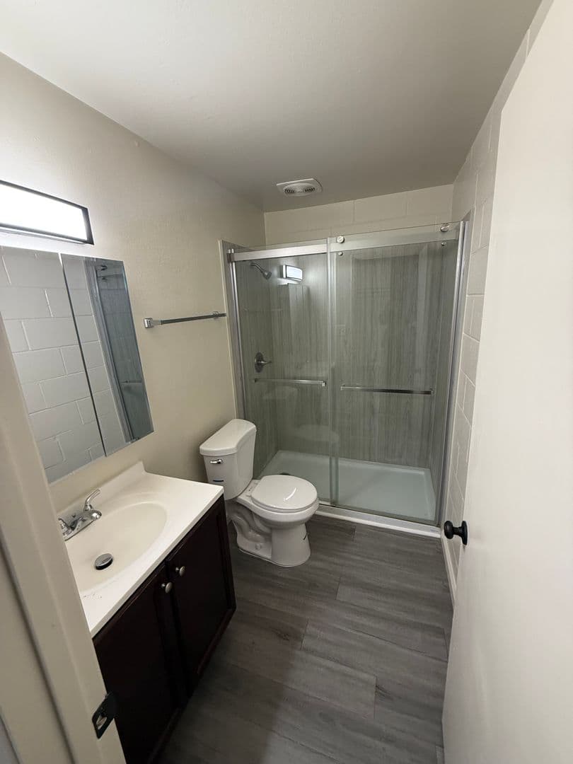 Modesto Apartment: 2012-2100 Wylie Dr.