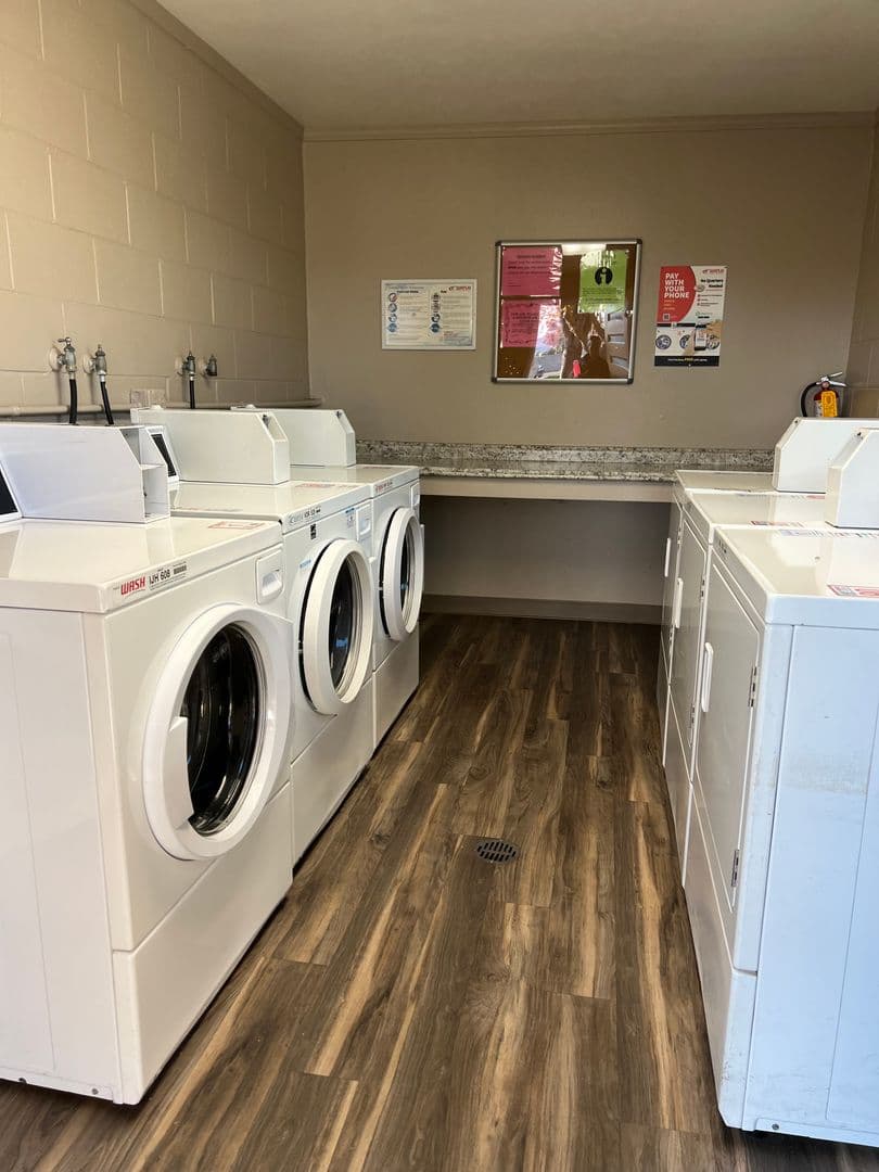 Modesto Apartment: 2124 WYLIE DRIVE