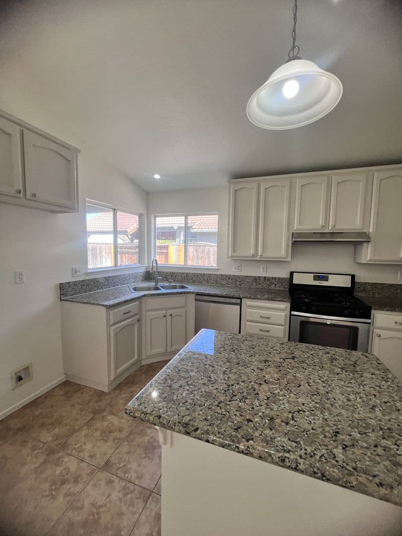 Riverbank House: 5837 Webb St.
