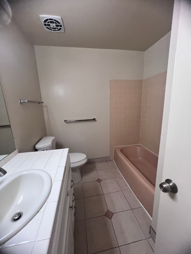 Modesto Apartment: 2701 MACDOUGAL ST