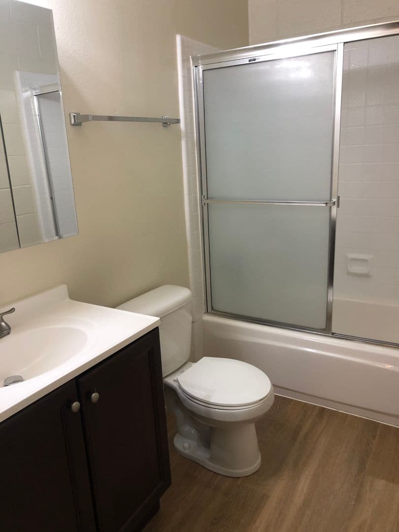 Modesto Apartment: 2012-2100 Wylie Dr.