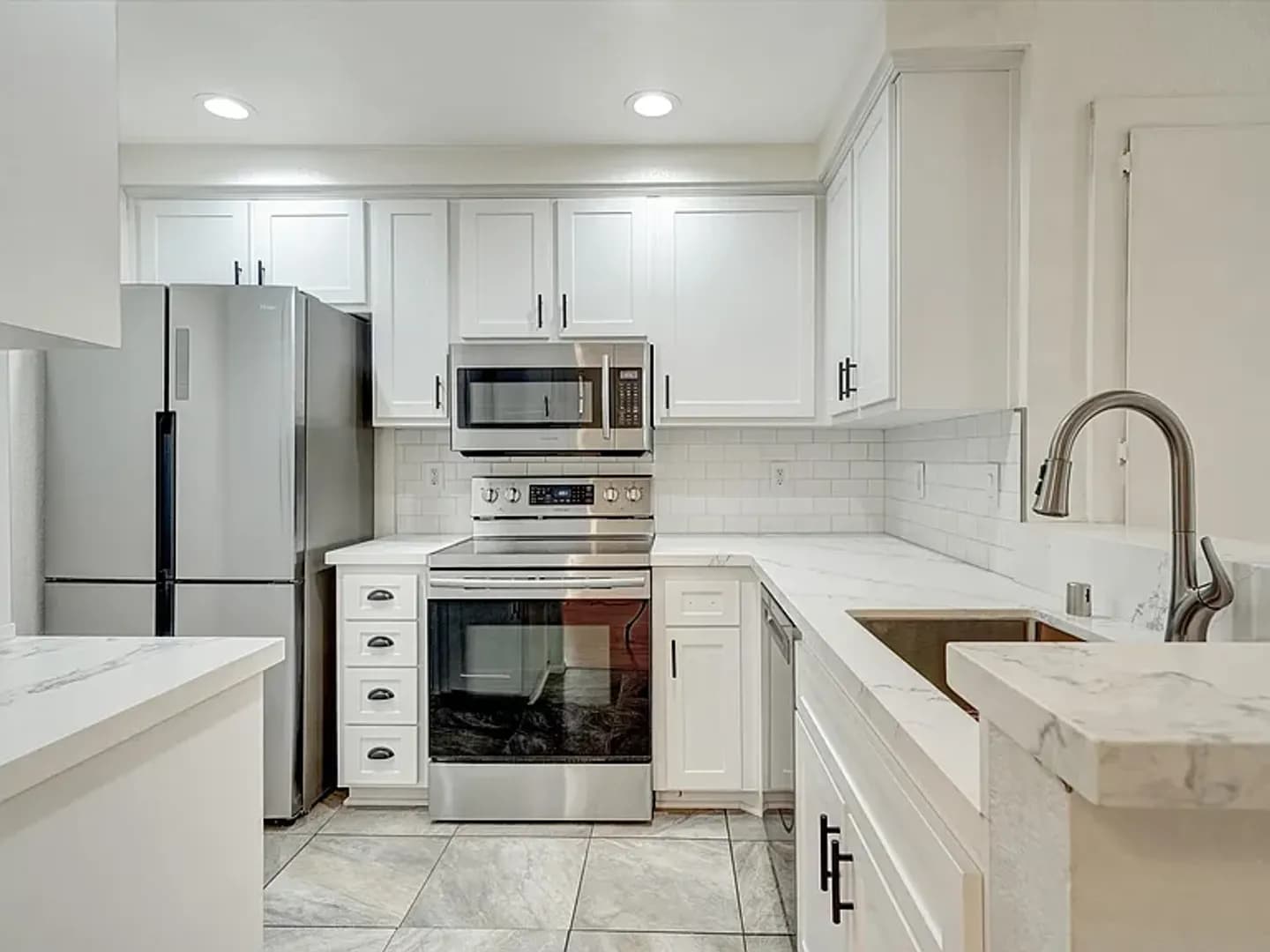 Inglewood Condo: 3867 Thorncroft Ln, Unit H
