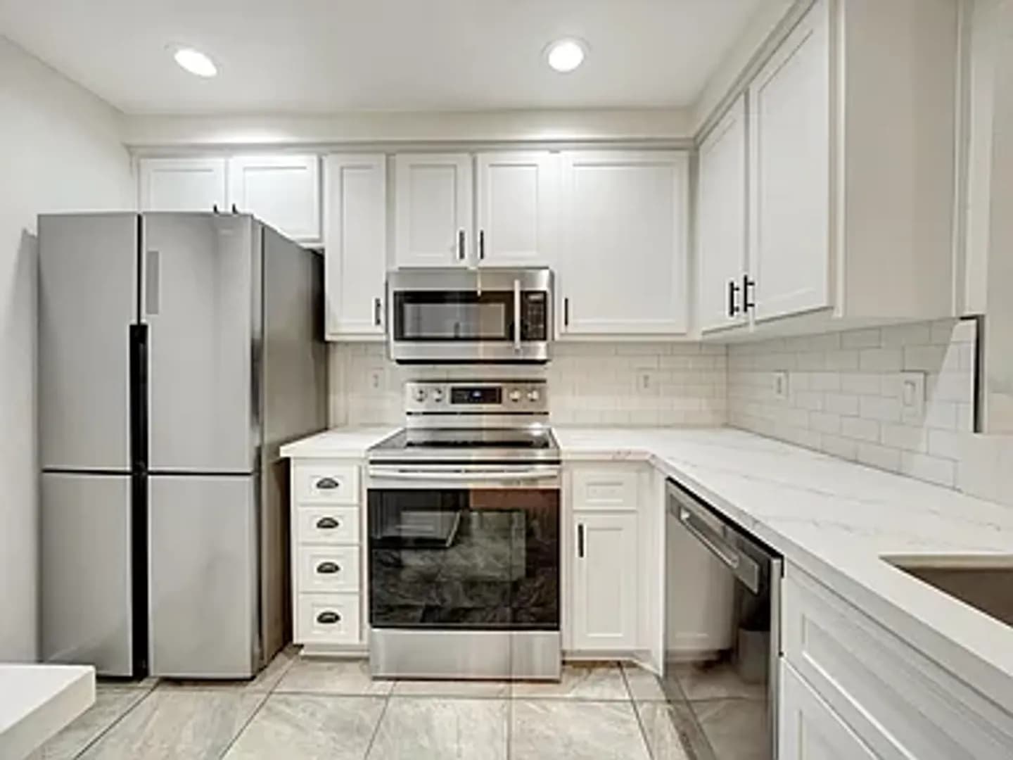 Inglewood Condo: 3867 Thorncroft Ln, Unit H