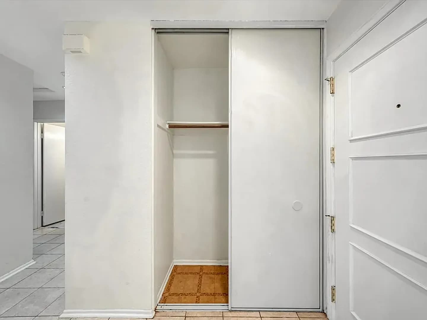 Inglewood Condo: 3867 Thorncroft Ln, Unit H