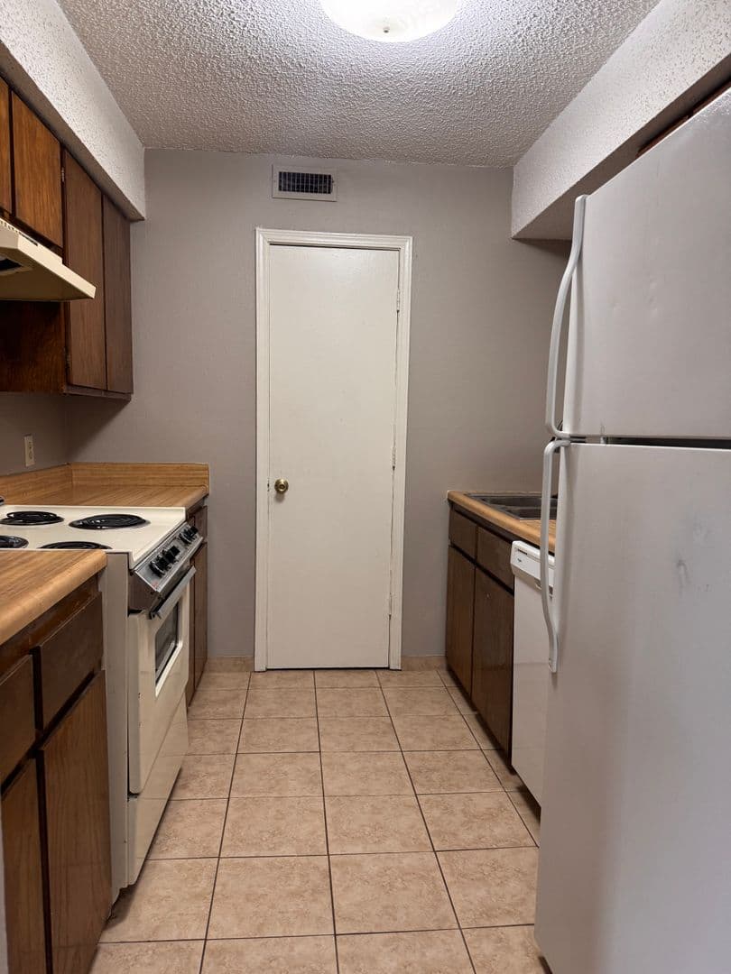 FORT SMITH Apartment: 3610 South 91st Street