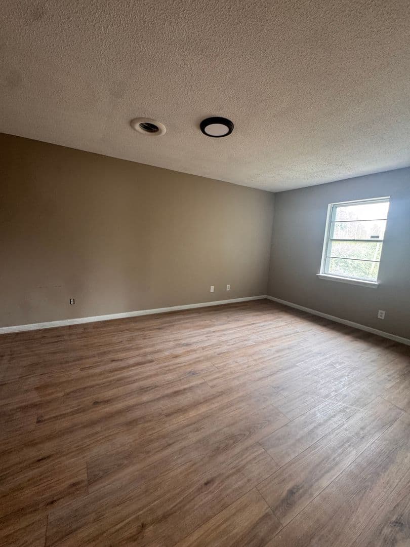 FORT SMITH House: 4211 Royal Oak Drive