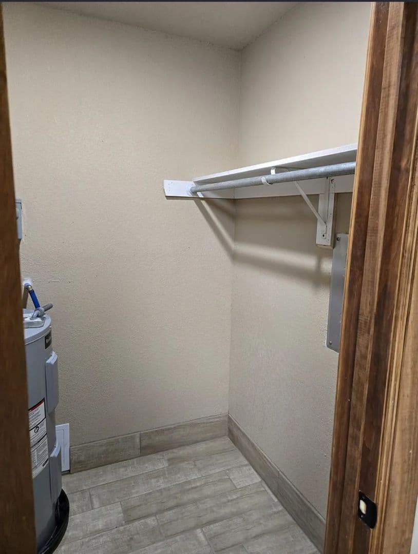 Muldrow Apartment: 901 Ironwood St