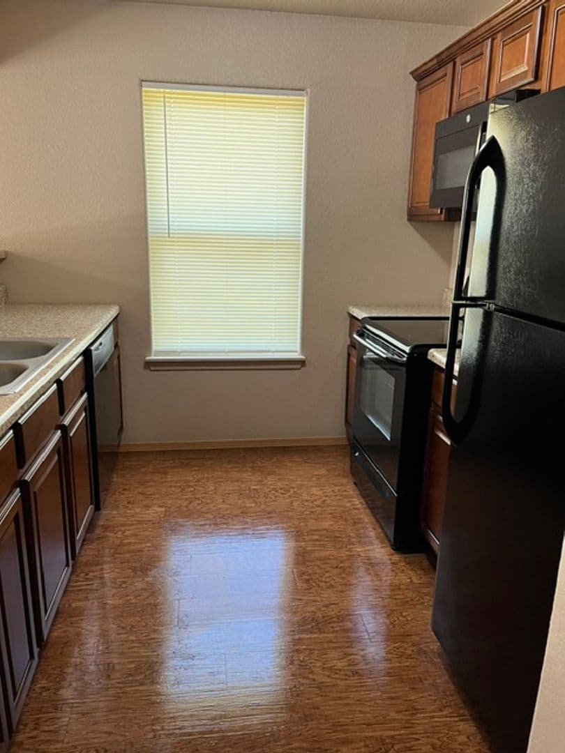 POCOLA Apartment: (200-202) HOWARD / (101 & 103) ARKANASAS STREET / (100-202) RAZORBACK WAY