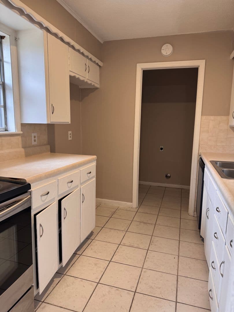 FORT SMITH House: 4211 Royal Oak Drive