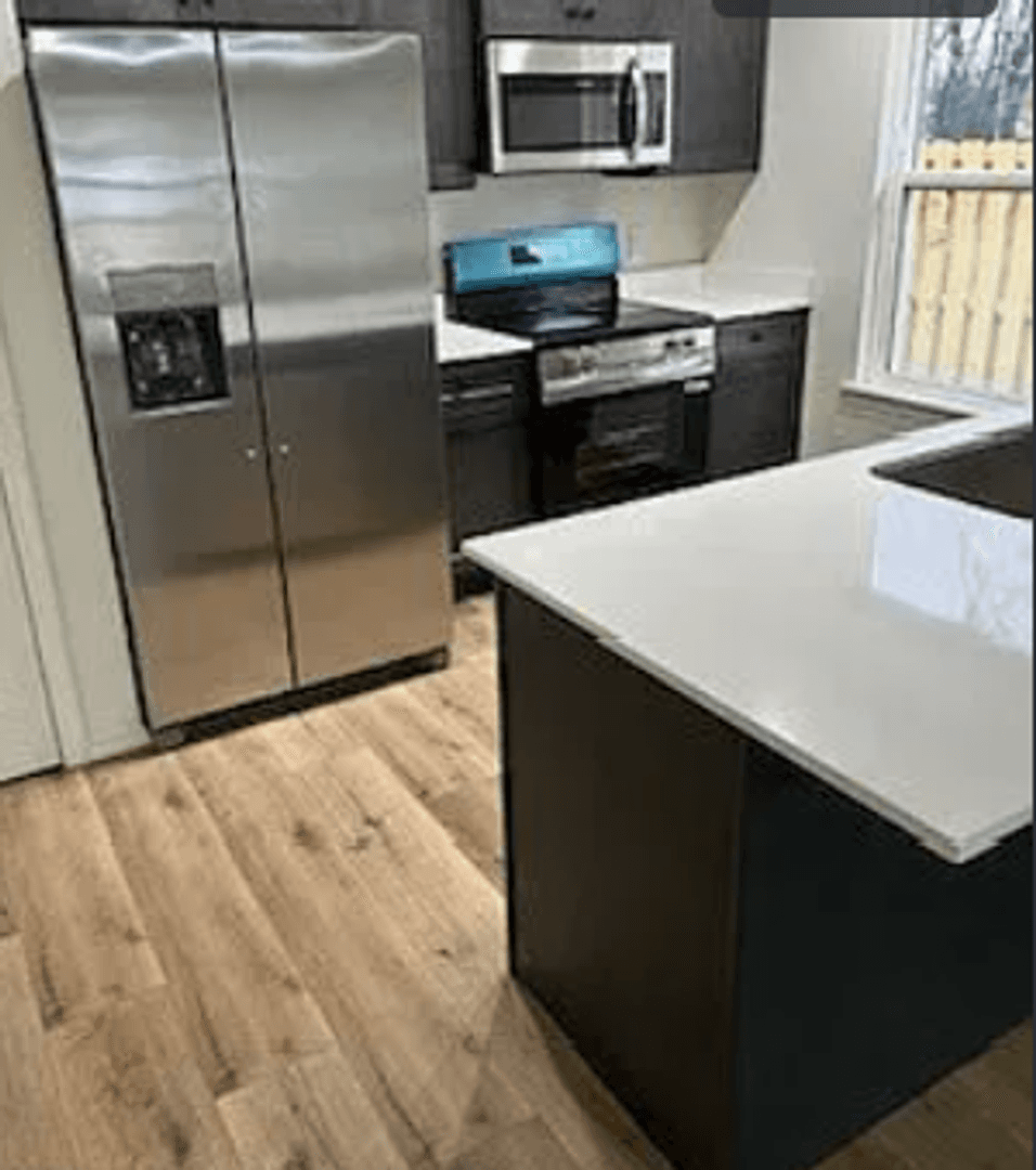 Van Buren Multiplex: 436 Northridge E