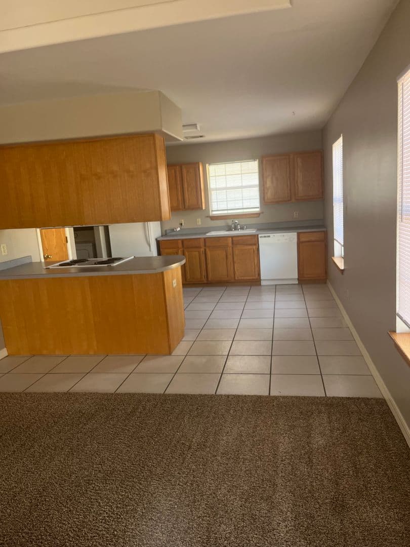 FORT SMITH Apartment: 2617 South 56th