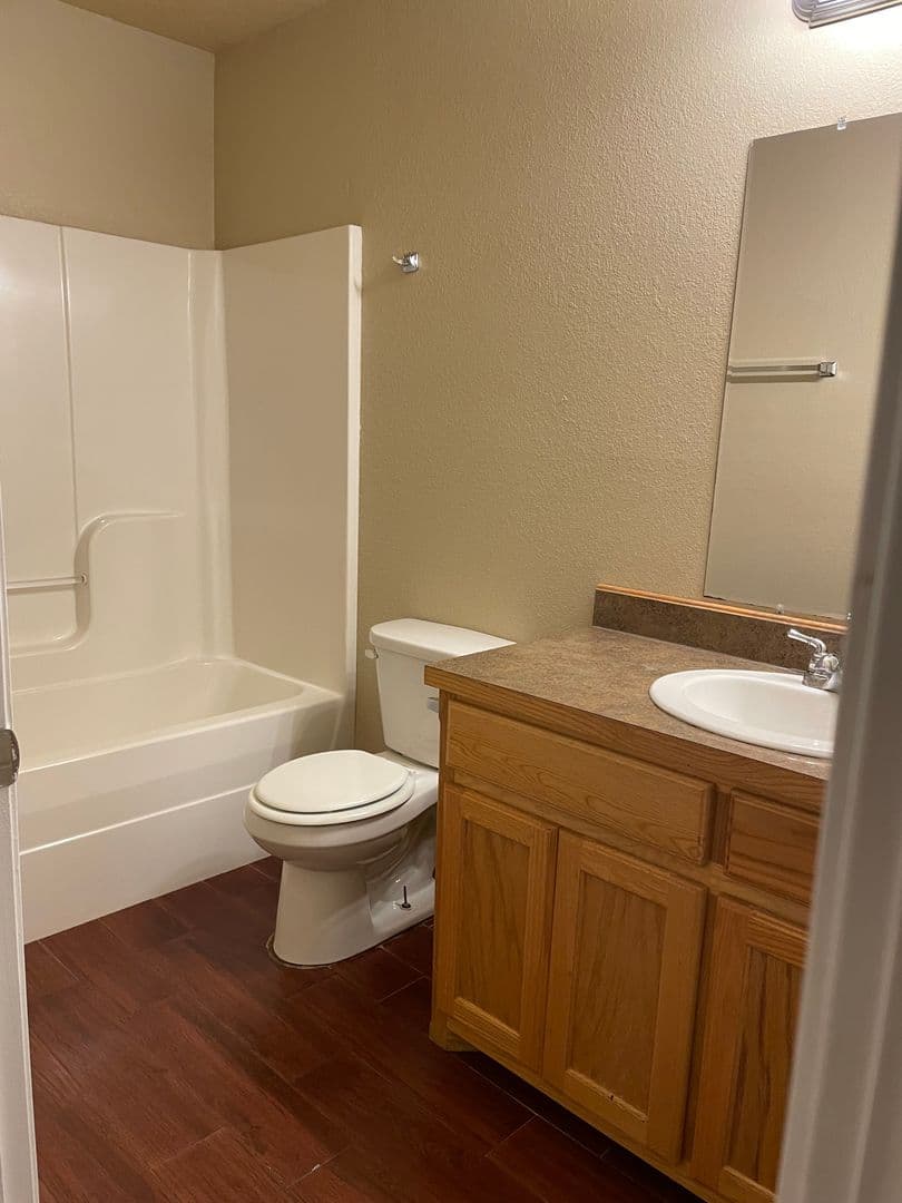 POCOLA Apartment: 396-444 & 1007-1017 MORRIS ST.