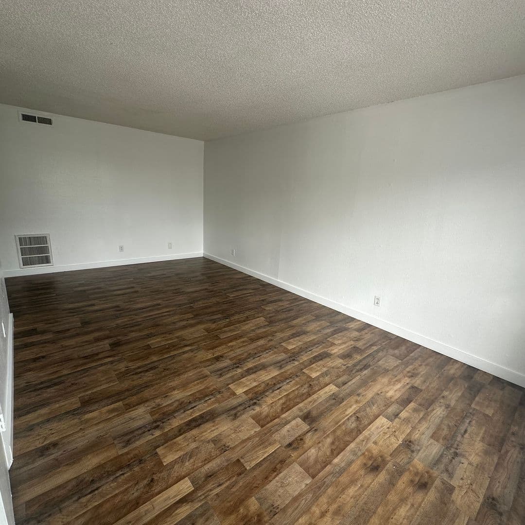 Fort Smith Apartment: 8201 Highway 271 So