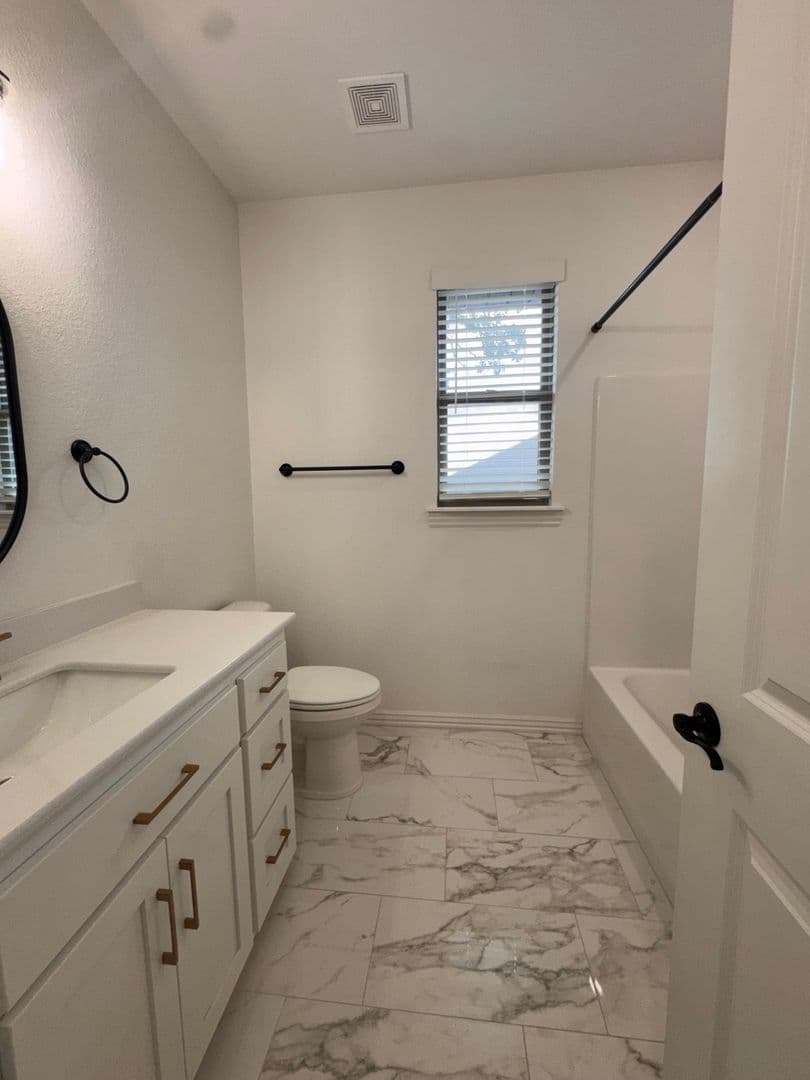 FORT SMITH House: 9103 Wayne Xing