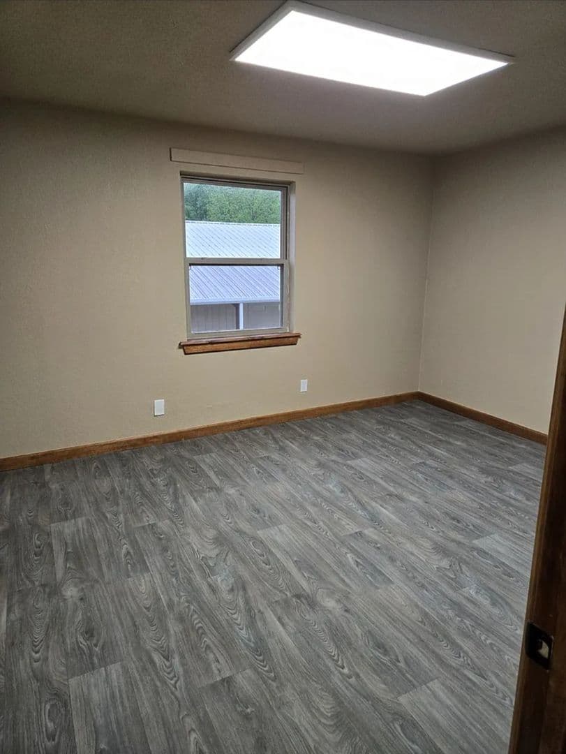 Muldrow Apartment: 901 Ironwood St