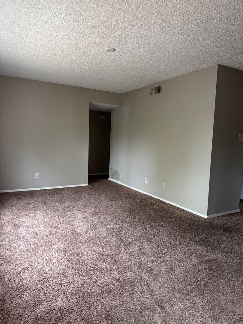 FORT SMITH Apartment: 3610 South 91st Street