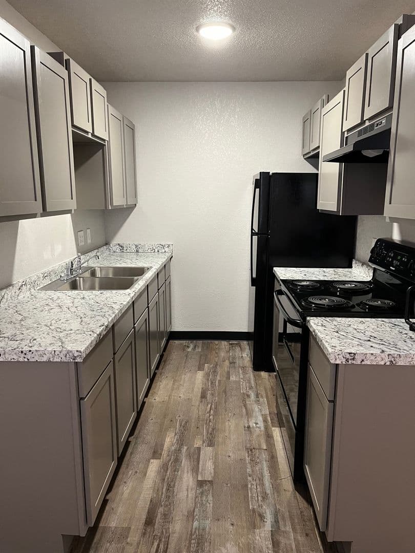 FORT SMITH Apartment: 502 So 20th St