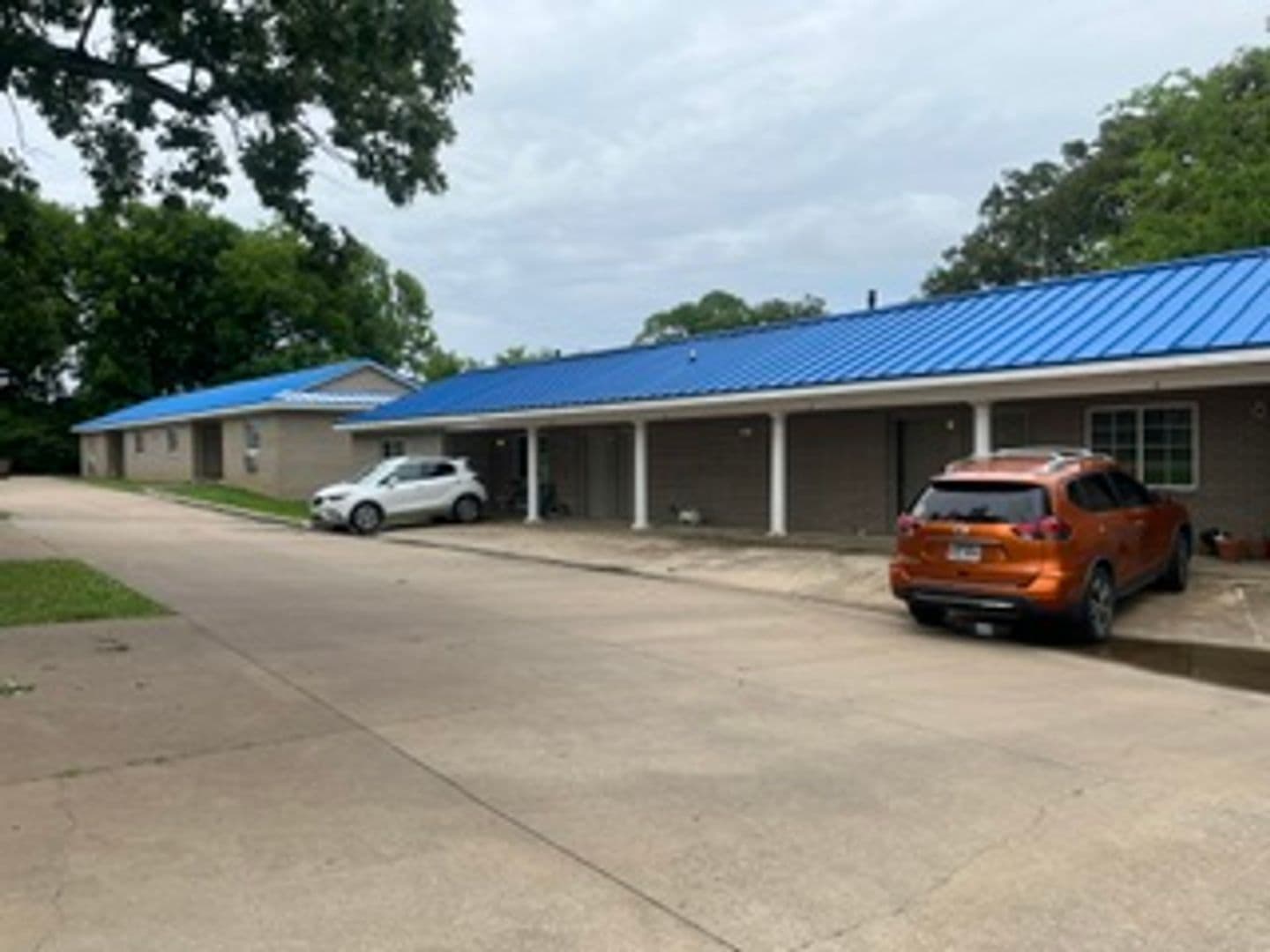 Barling Apartment: 204 Fort Street