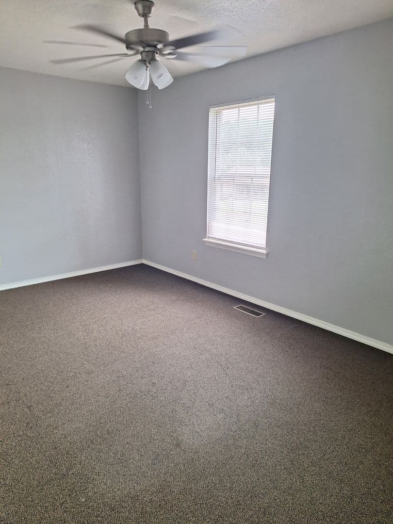 HACKETT Townhome: 419 -503 South Vine Street