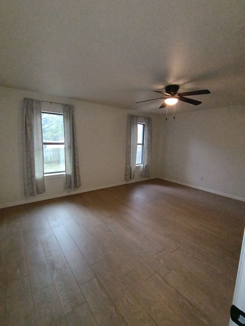 Fort Smith House: 3214 Bryn Mawr Cir