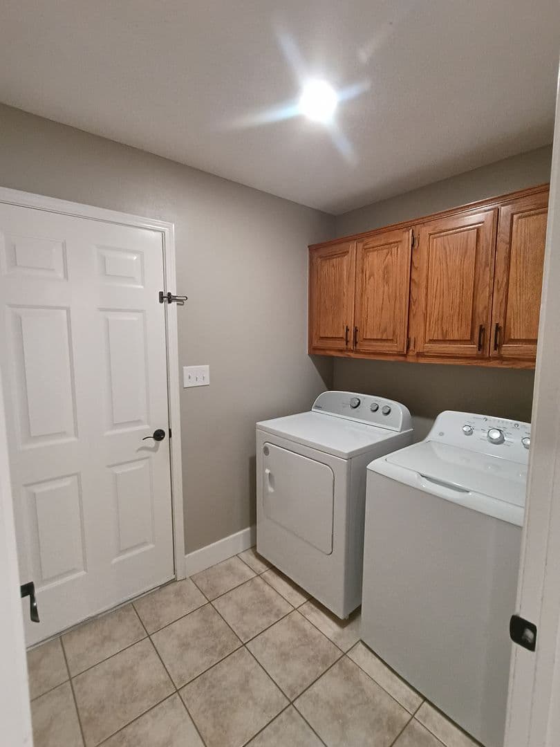 Fort Smith House: 9609 Croxted