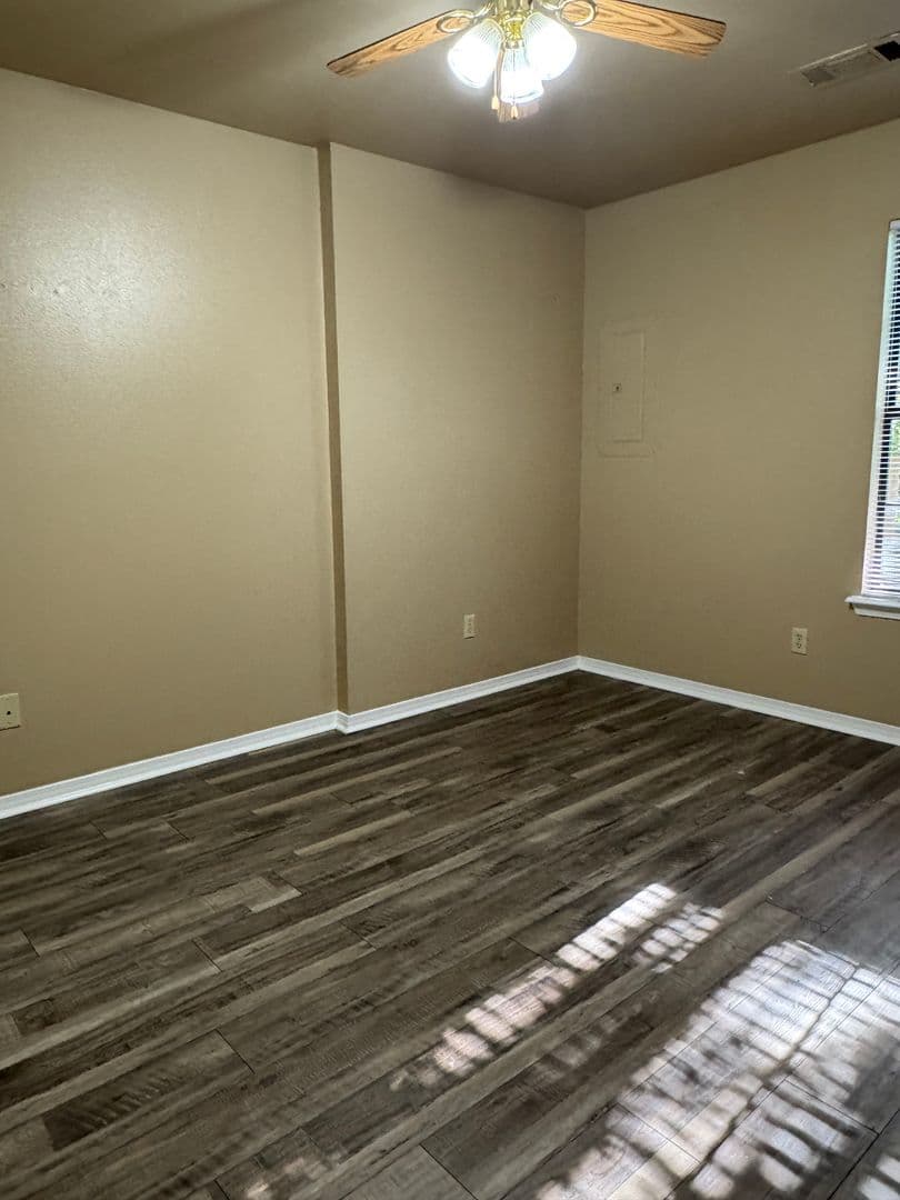 FORT SMITH Apartment: So 16th Apartments