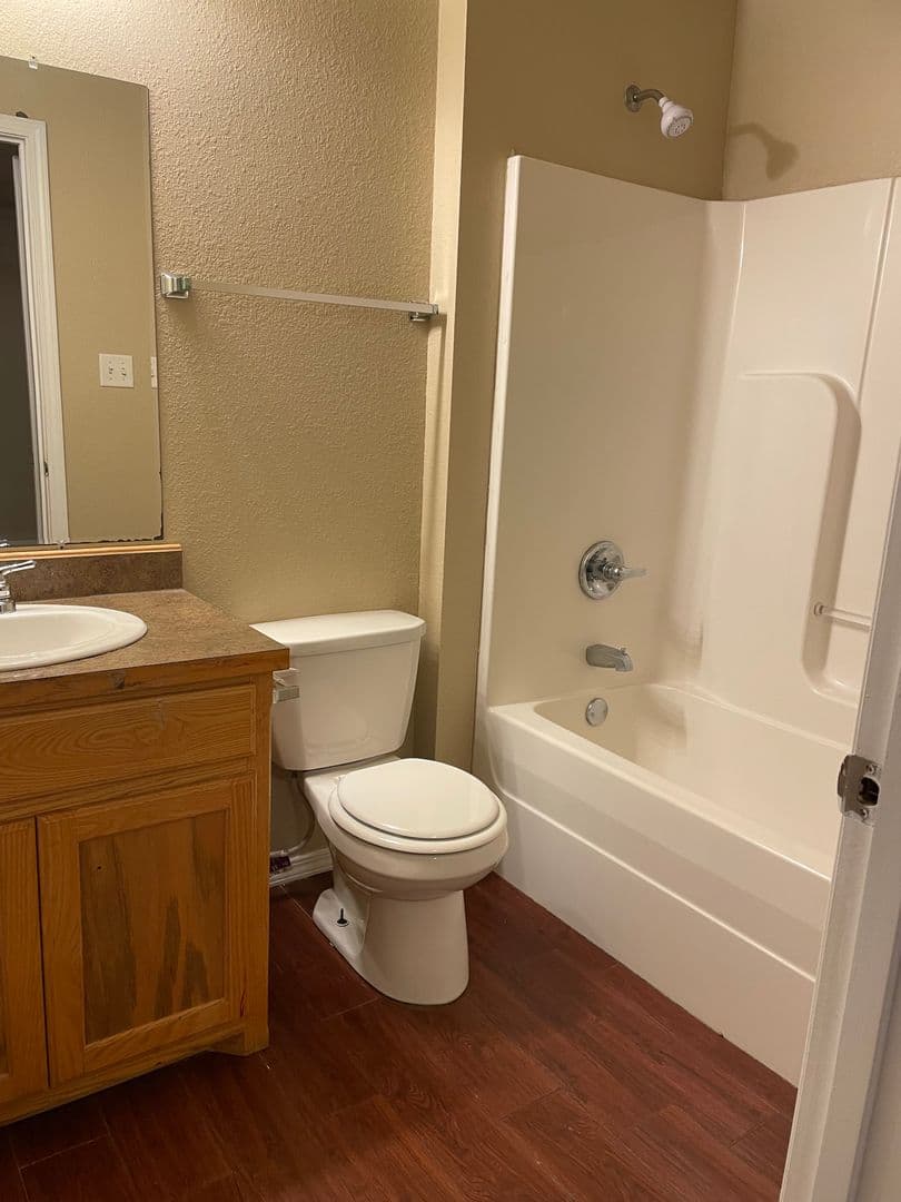 POCOLA Apartment: 396-444 & 1007-1017 MORRIS ST.