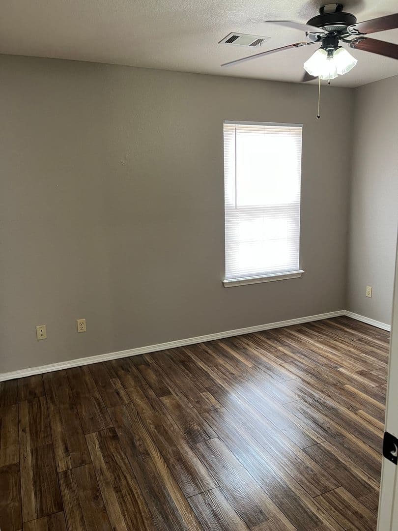 HACKETT Townhome: 419 -503 South Vine Street