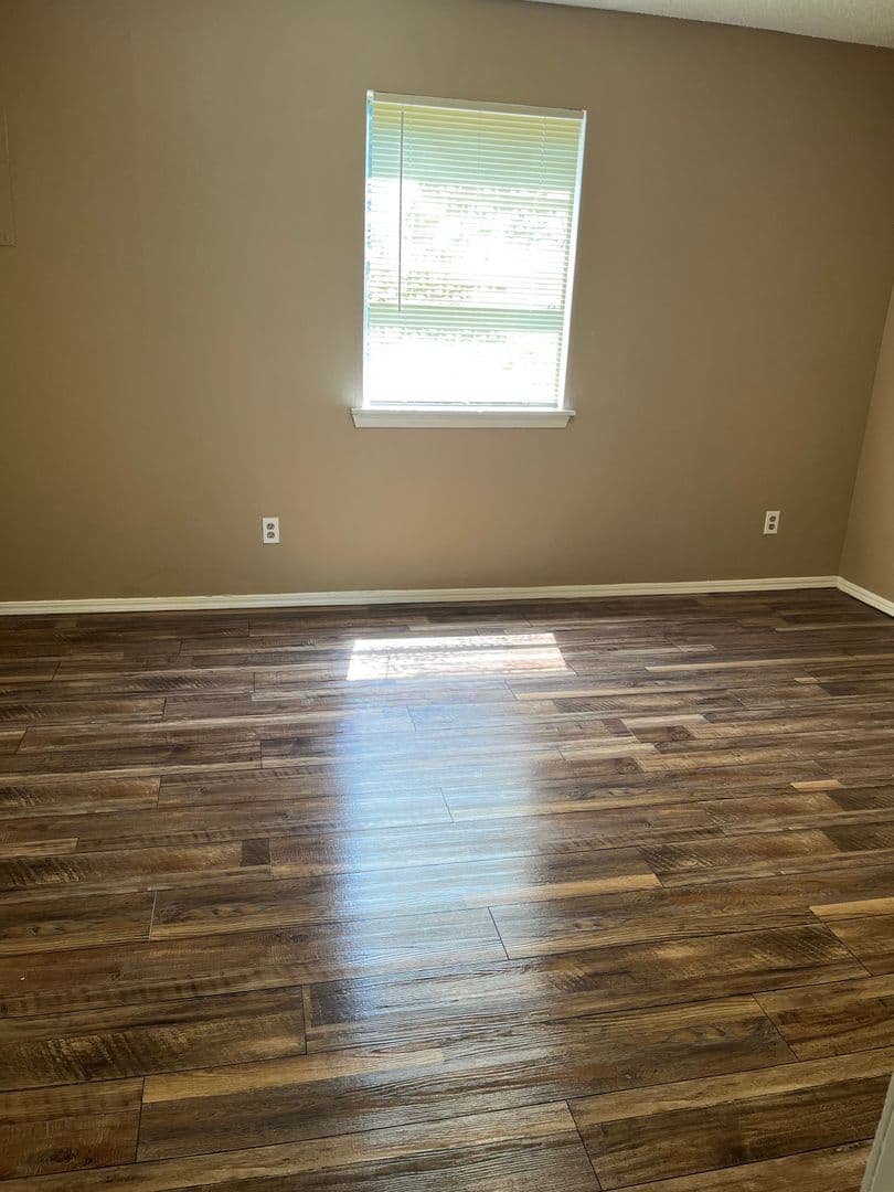 Arkoma Apartment: 425 Main Street