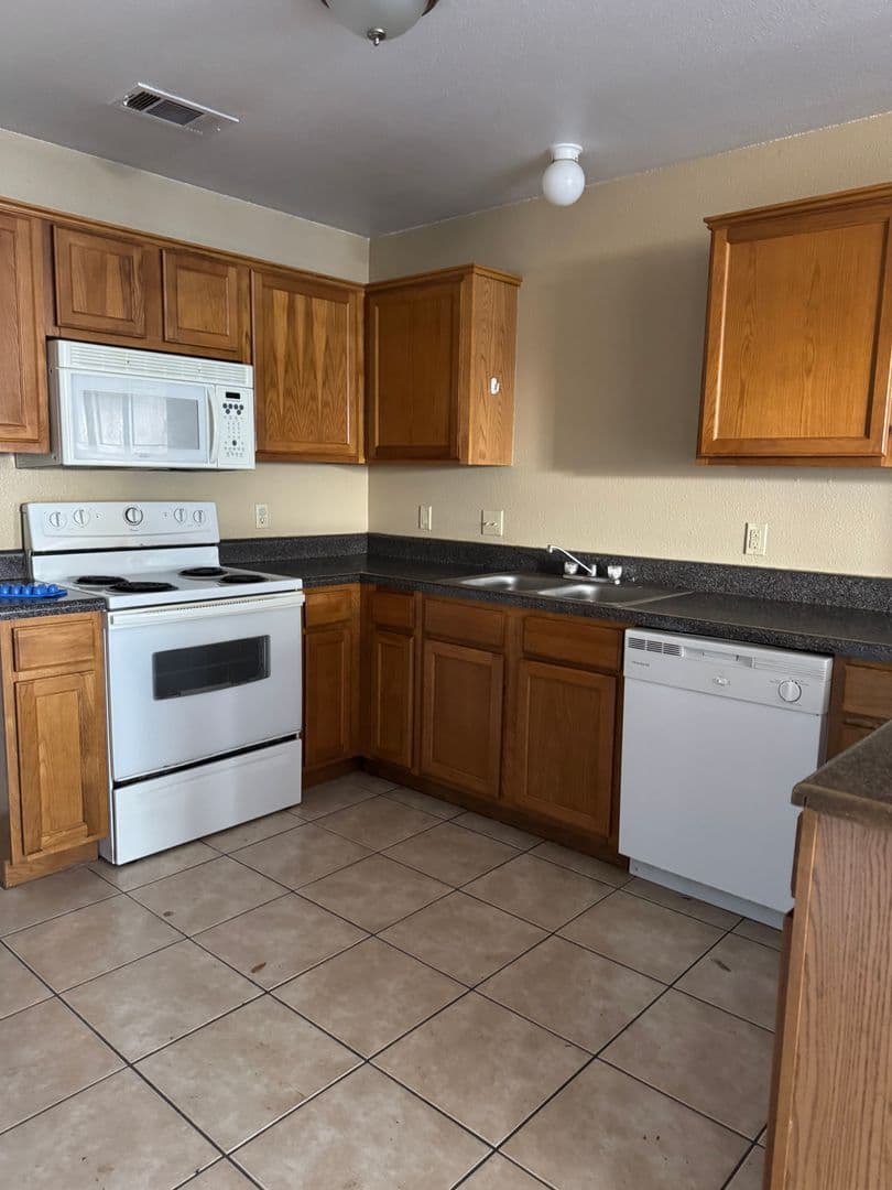 FORT SMITH Apartment: 1500 Dallas