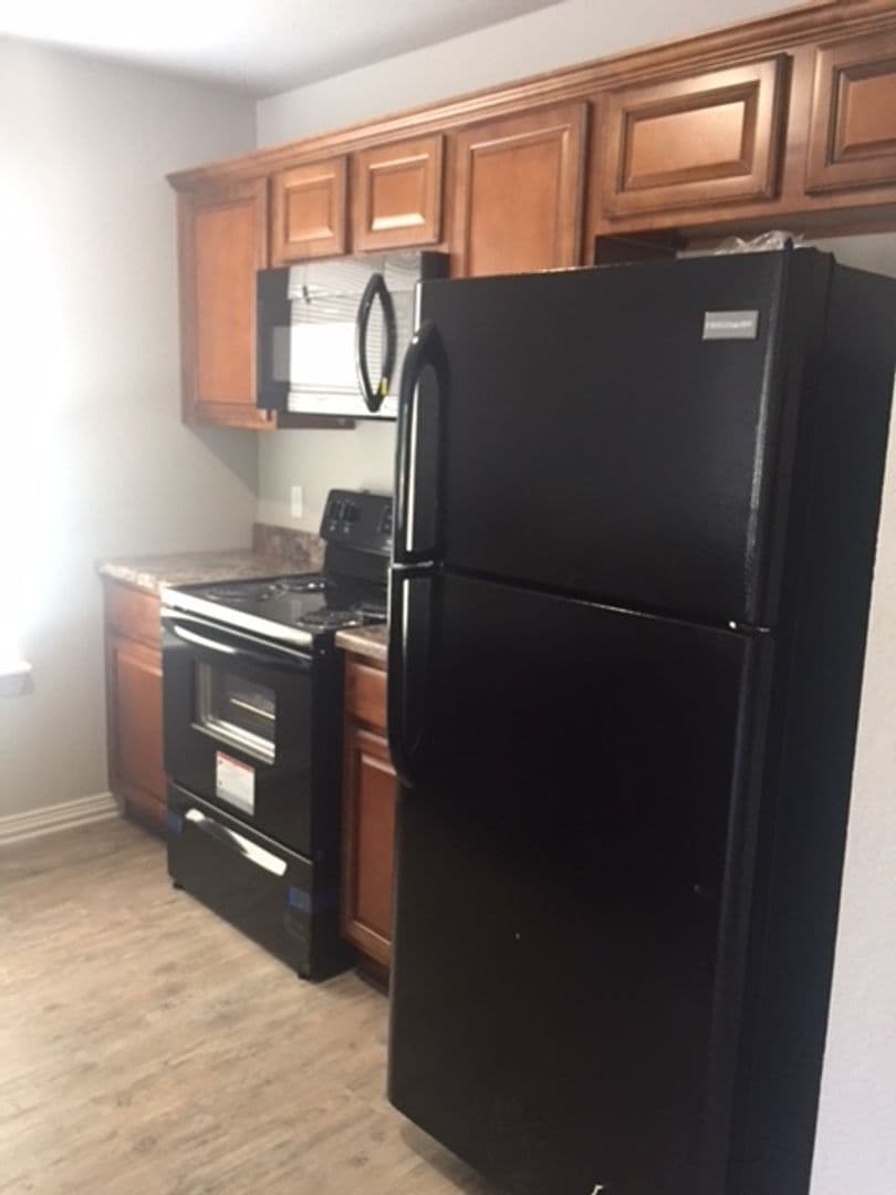 POCOLA Apartment: (200-202) HOWARD / (101 & 103) ARKANASAS STREET / (100-202) RAZORBACK WAY