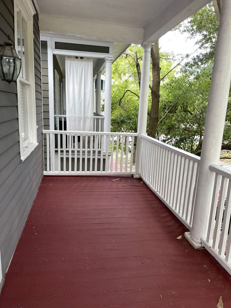 Savannah Apartment: 412 East Duffy Street