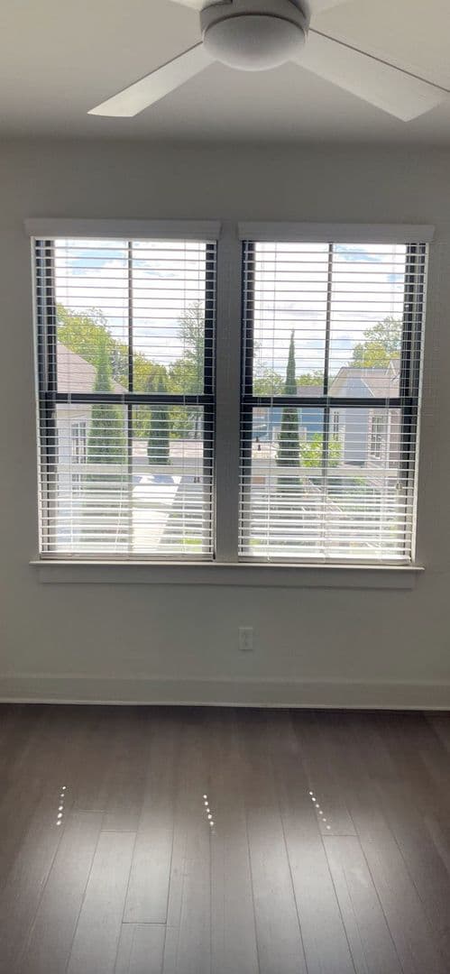 Savannah Apartment: 1716 Habersham St.