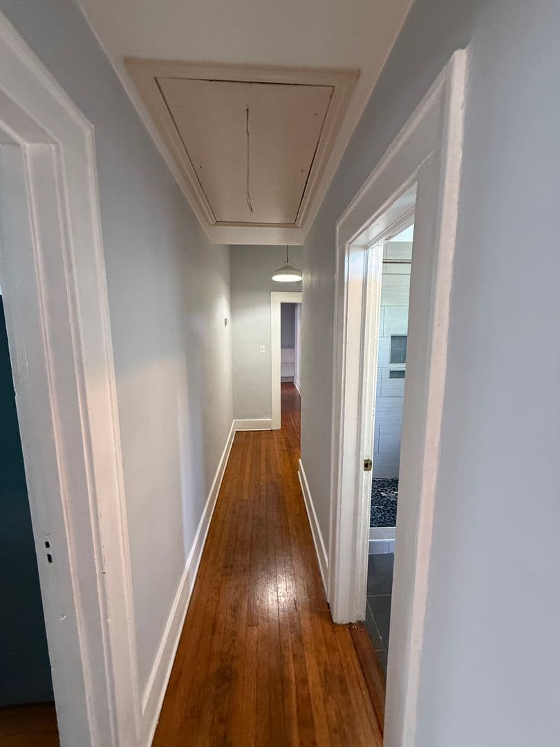 Savannah Apartment: 311 E Duffy St