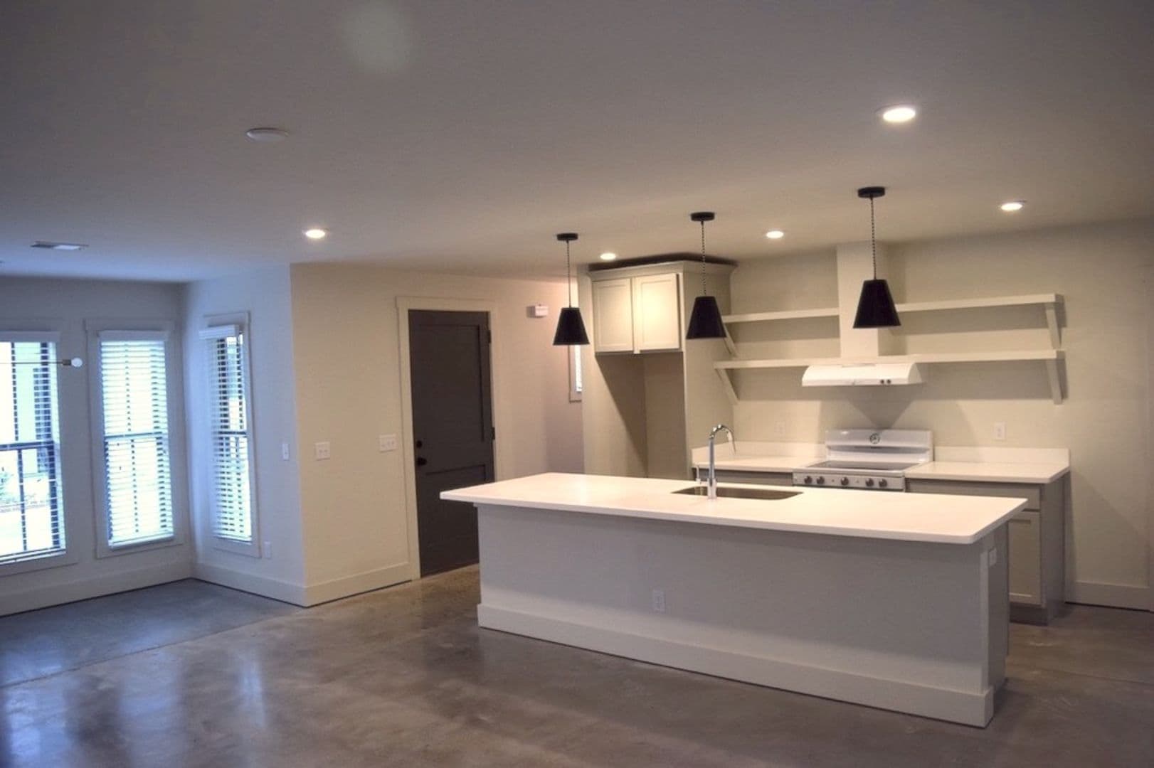 Savannah Apartment: 408 E. 34th St.