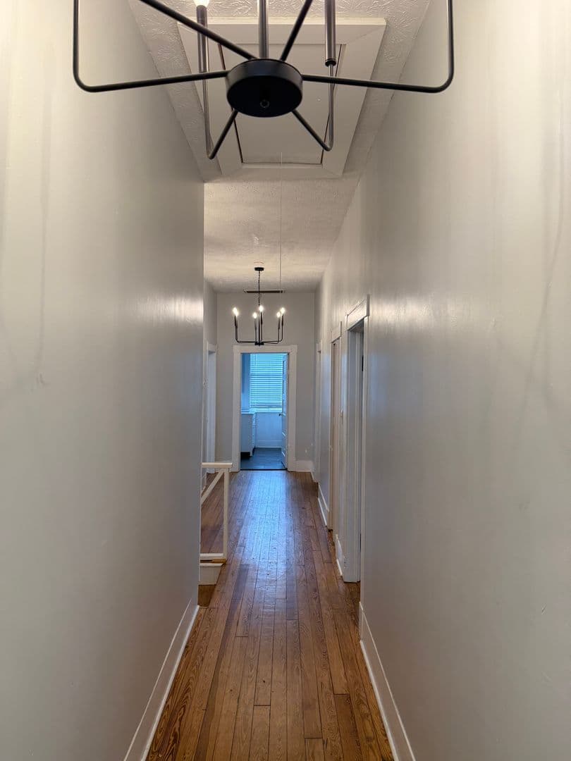 Savannah Apartment: 11-15 E 32nd St