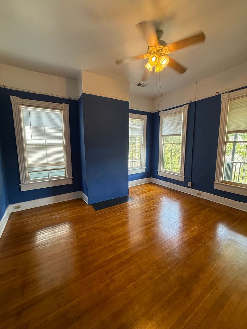 Savannah Apartment: 311 E Duffy St